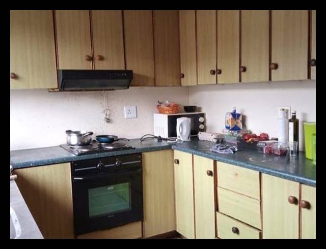 3 BEDROOM HOUSE FOR SALE IN BRACKENHAM